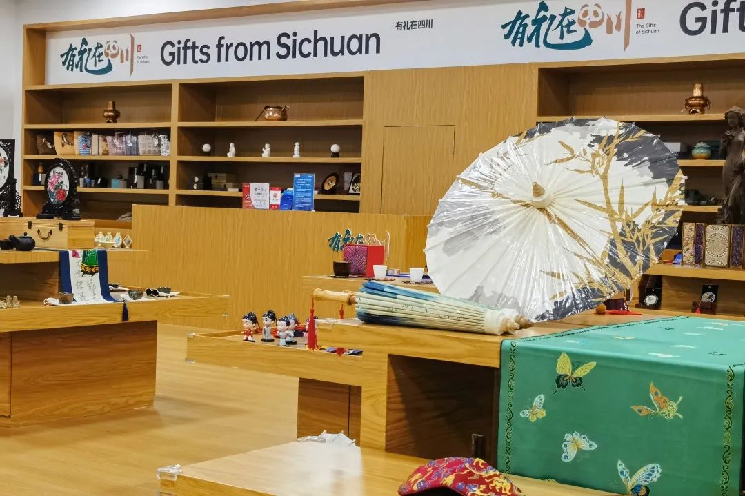 2ad10cb3-d3d9-4e95-b6f0-59739ff9333a 2ad10cb3-d3d9-4e95-b6f0-59739ff9333a