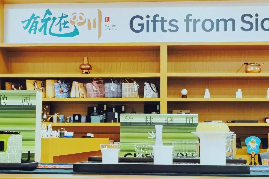 43de7d10-f3fd-4fde-b3b6-77258dce68ce 43de7d10-f3fd-4fde-b3b6-77258dce68ce