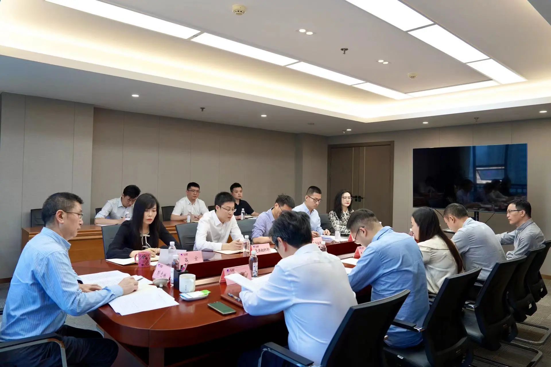 adf5ba52-ad8a-432b-8021-8de456d69bfa adf5ba52-ad8a-432b-8021-8de456d69bfa