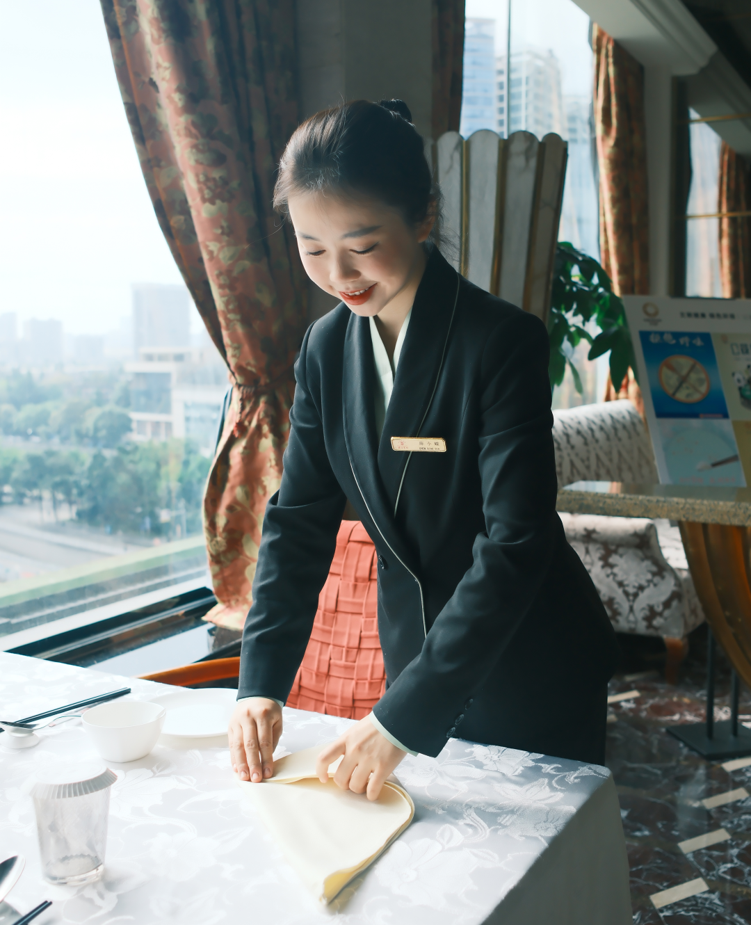 6b0d5ef8-e418-407c-8225-472c59ad9c1c