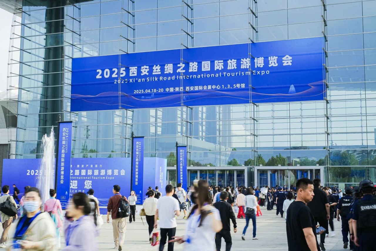 ңšèרС2025˿·òĴ88858cc조ƶ츮