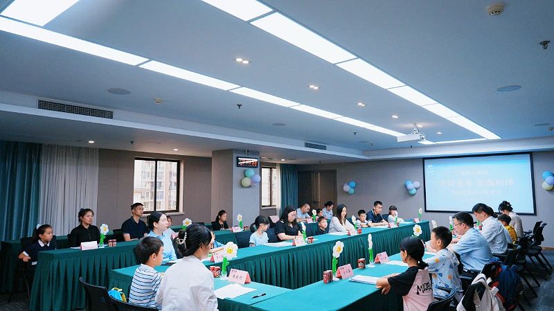 Ĵʡ88858ccšͯꡤң顱ӪůĿ